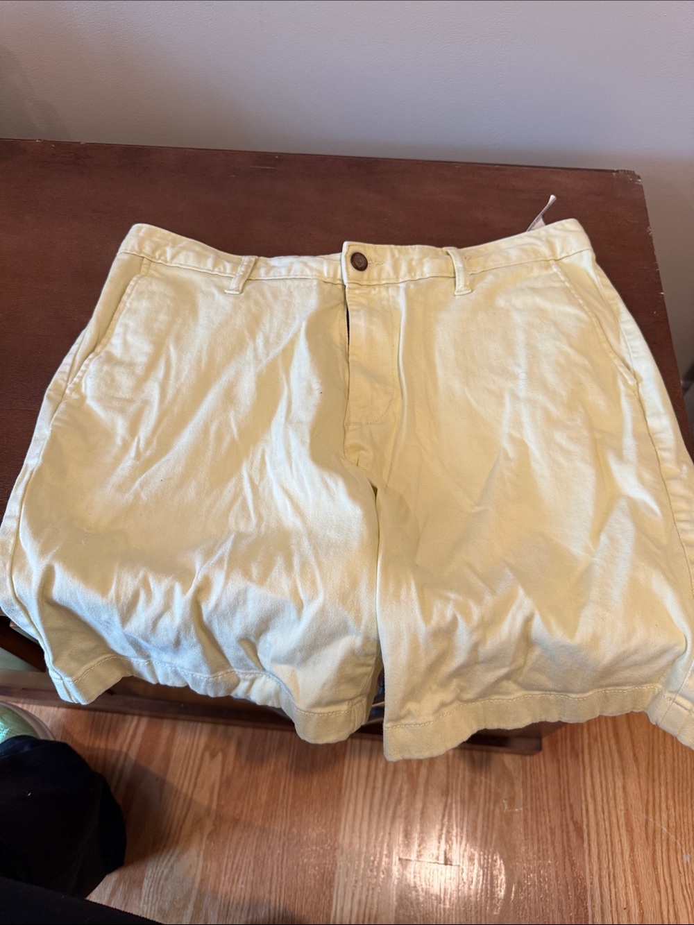 Men’s nautica deck short classic fit light yellow 34w